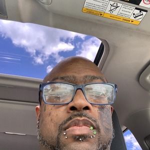 Meet your Posher, Larry